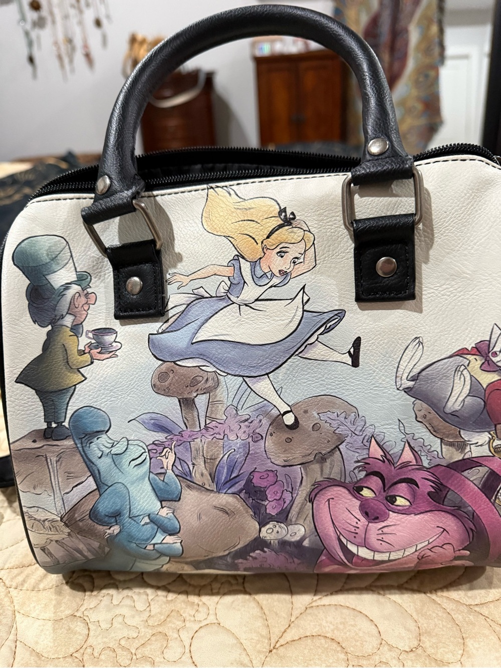 Loungefly Alice In Wonderland crossbody